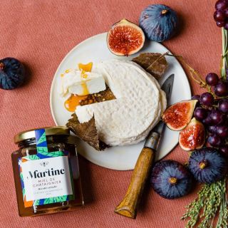 Kaštanový med Martine - poklad z Francie, který si zamilujete už po prvním ochutnání🍯✨ Je tmavší, výrazný a plný...