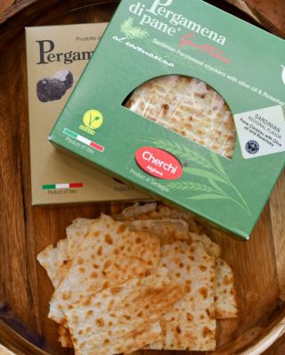 Objevte naši novinku: Pergamena di Pane ✨ Tenhle italský klenot možná vypadá nenápadně.. ale jakmile ho jednou ochutnáte,...