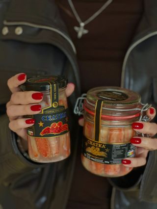 Vánoce jsou za rohem a my čím dál víc přemýšlíme nad tím, čím si sváteční stůl udělat opravdu výjimečný✨ Krabí maso Chatka...